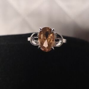 Elegant.925 Sterling Silver Oval Champagne Topaz  Gemstone Ring
